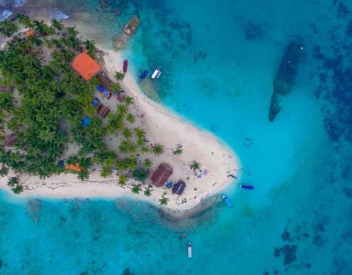 Crystal Clear Waters and White Sands to Enjoy on the Atlantic